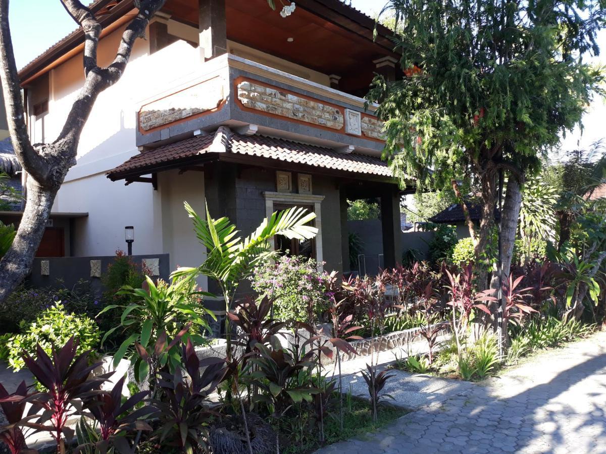 Puri Bali Hotel Lovina Habitación foto